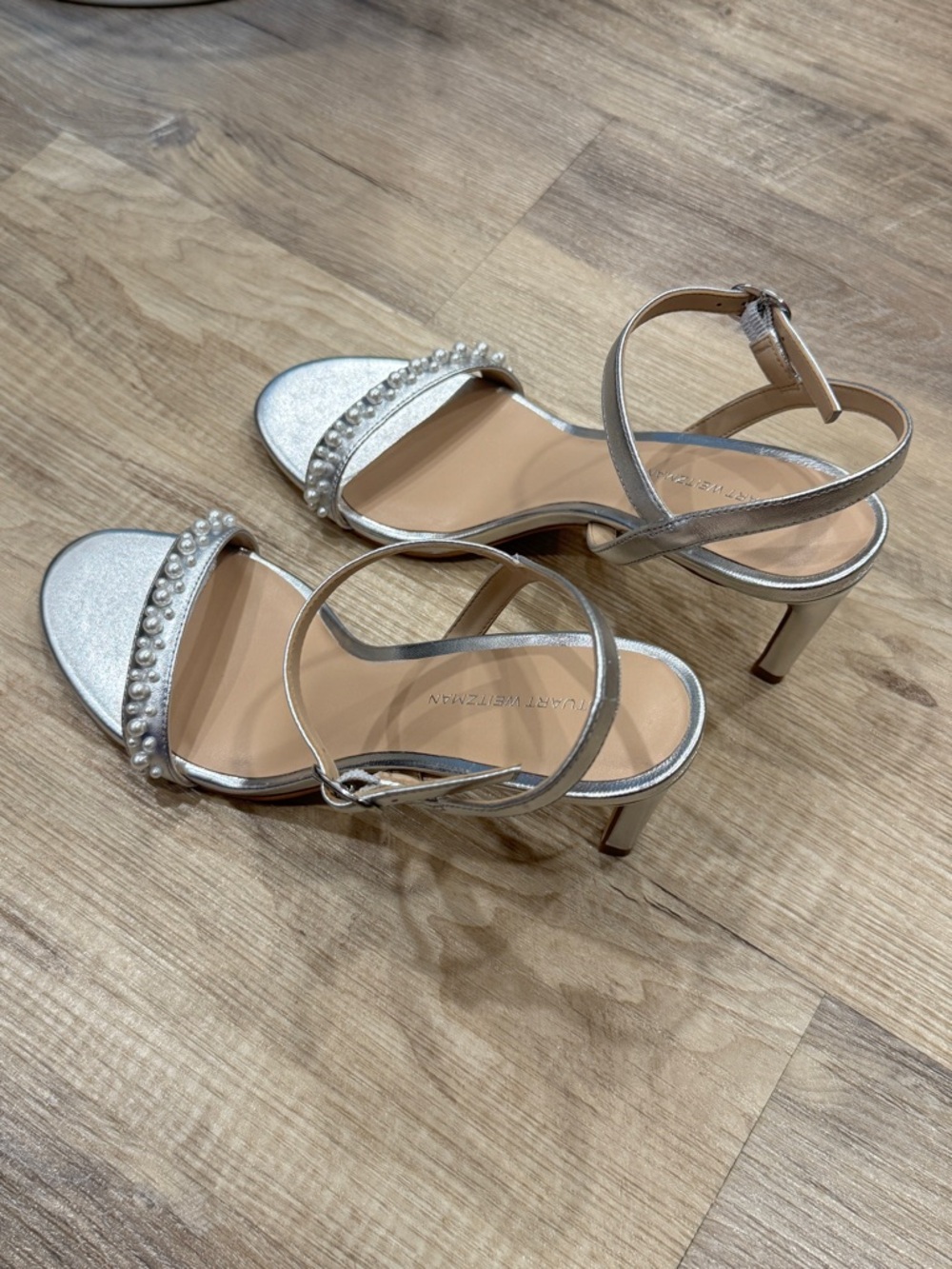 Stuart Weitzman Silver Pearl-Adorned Ankle-Strap 75 Sandals - Picture 2 of 7